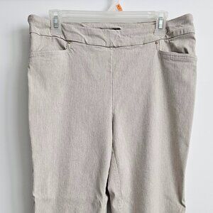 Woman pull on pant